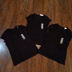 NWT | 3 | Large | No Boundaries Black Cap Sleeve Scoop Neck Basic Layering Tee